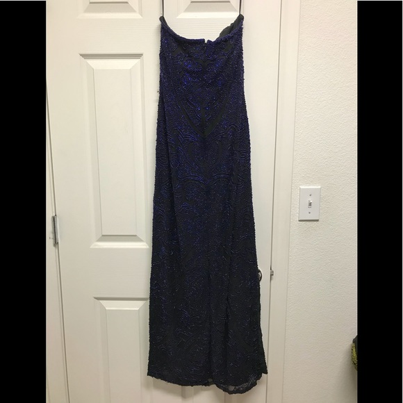 Gorgeous beaded strapless dress - Picture 3 of 4